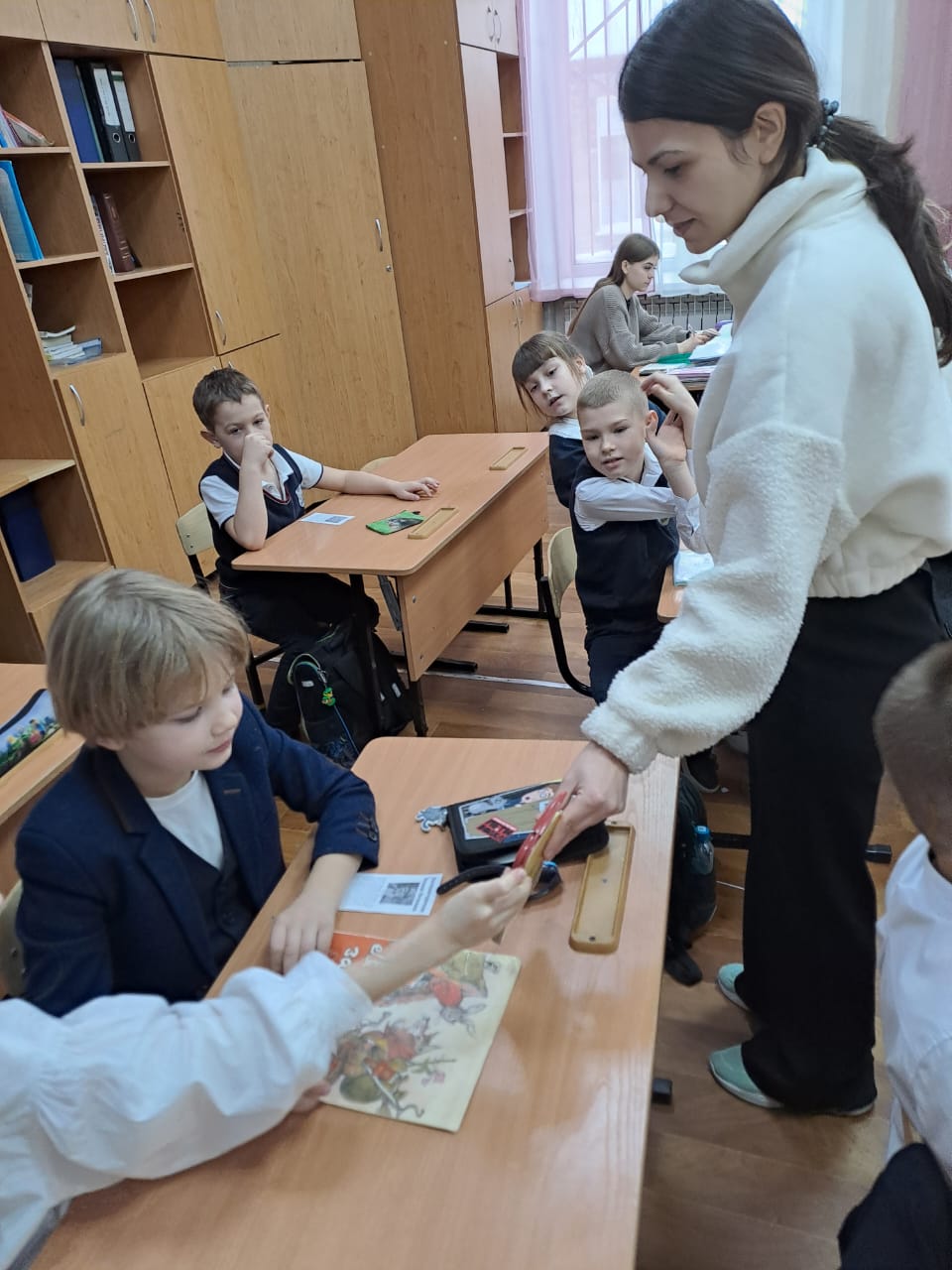 ЧИТАЕМ ПО СЛОГАМ ЧИТАЕМ ПО СЛОГАМ.